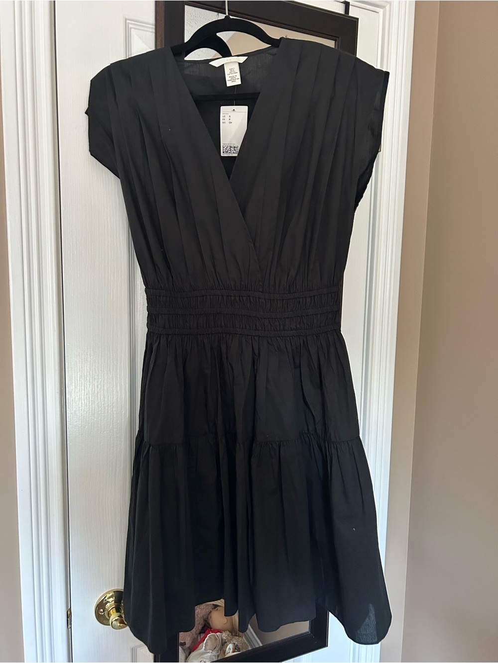 H&M Black V-Neck Tiered Midi Dress